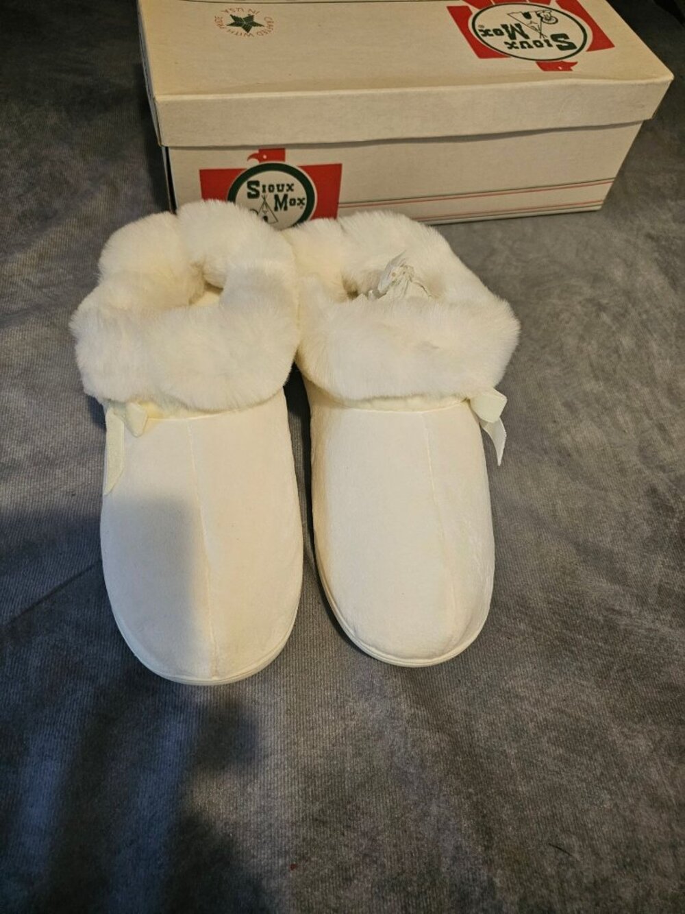 Vintage Sioux Mox Ladies Slippers Size 6